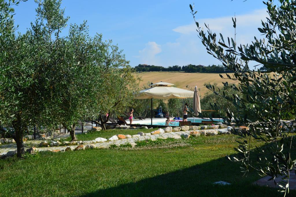 Agriturismo Tenuta Belvedere Villa Belvedere Ostrense Luaran gambar